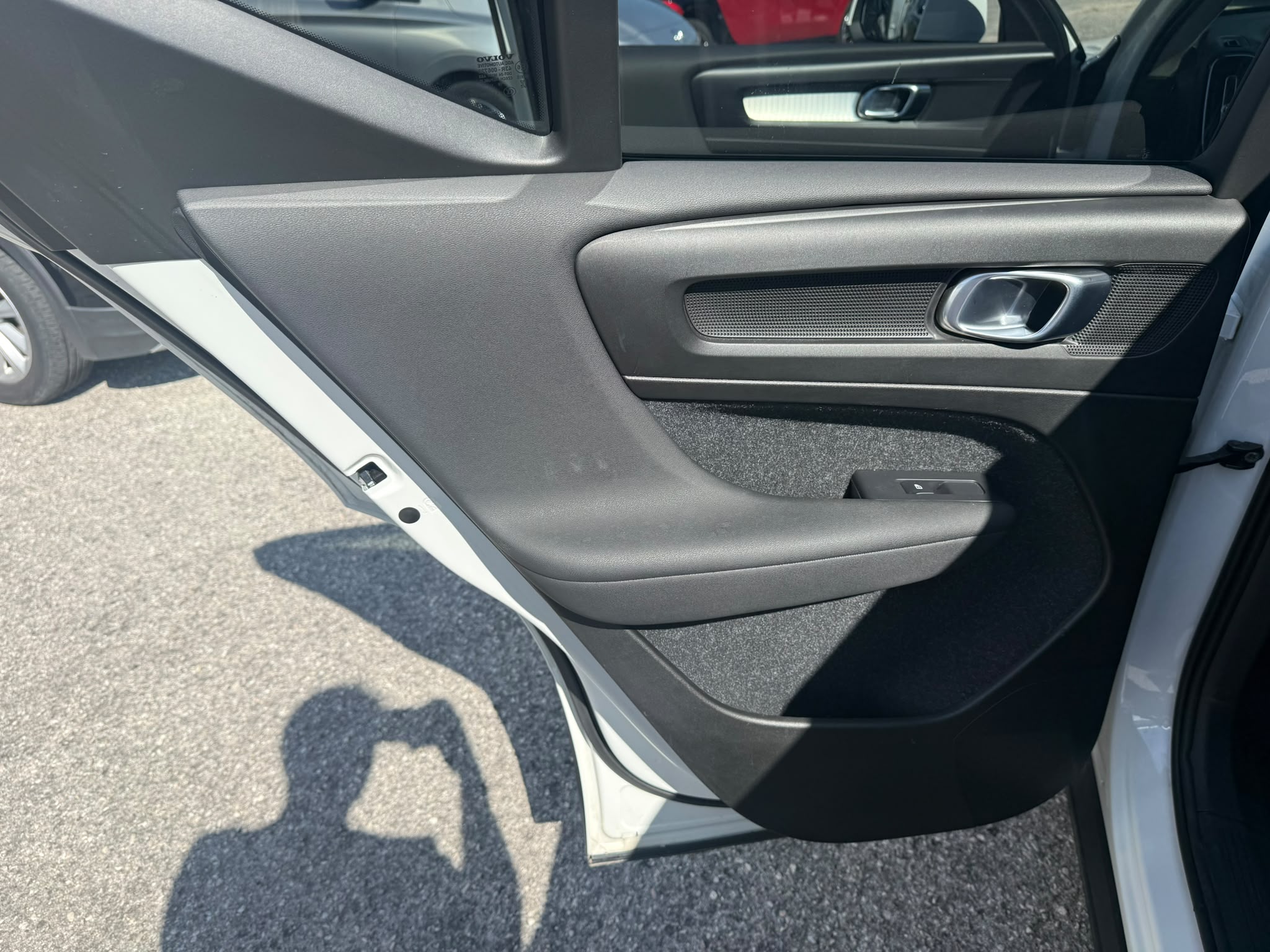 Volvo XC40 — foto 11