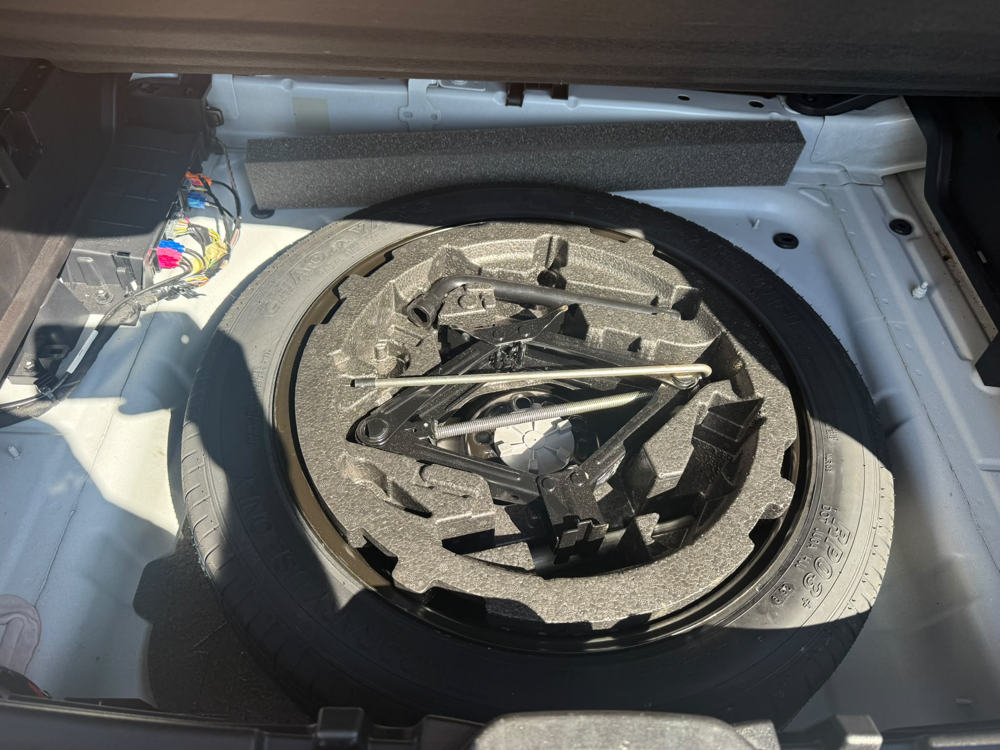 Volvo XC40 — foto 14