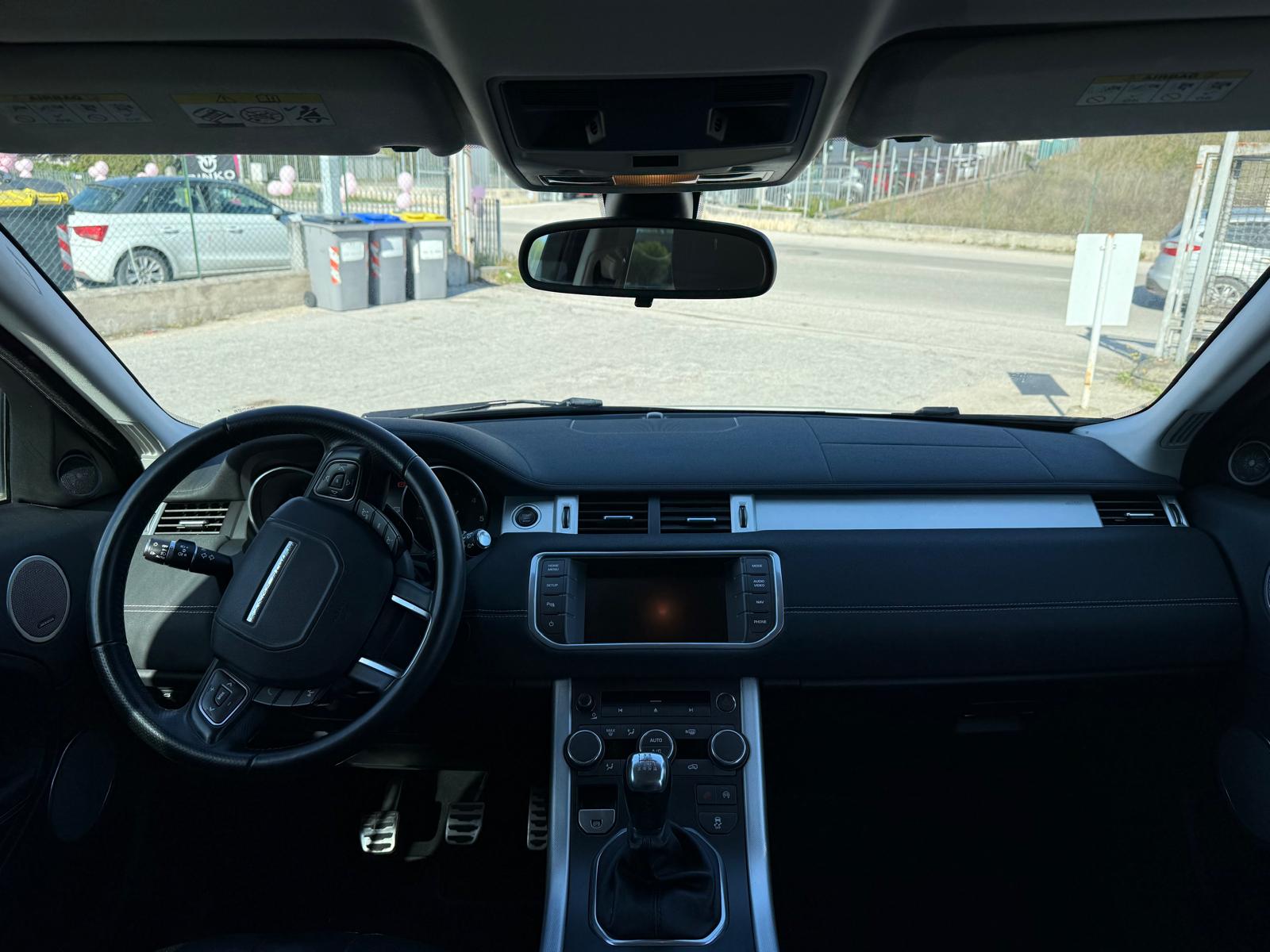 LAND ROVER EVOQUE — foto 5