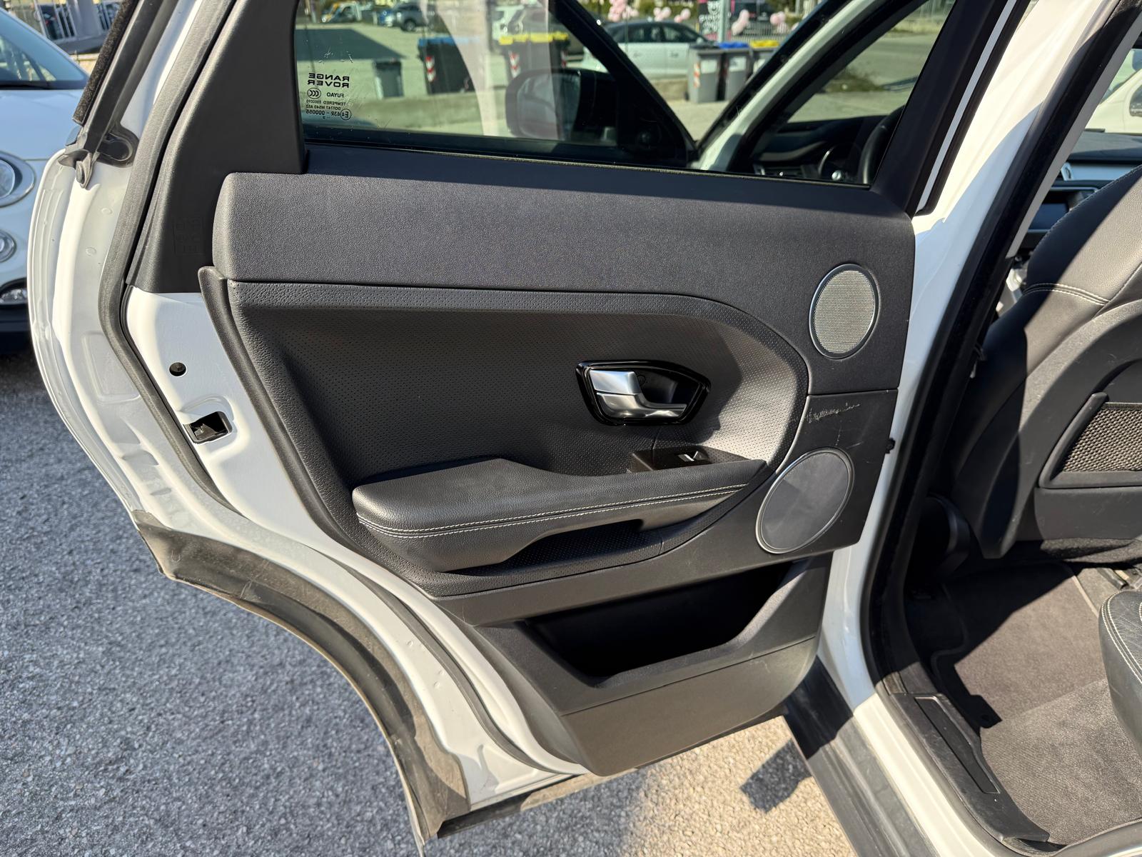 LAND ROVER EVOQUE — foto 10