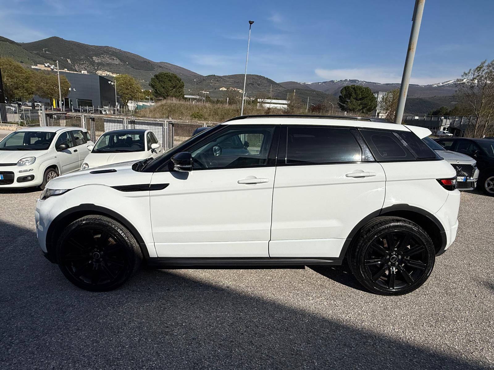LAND ROVER EVOQUE — foto 3