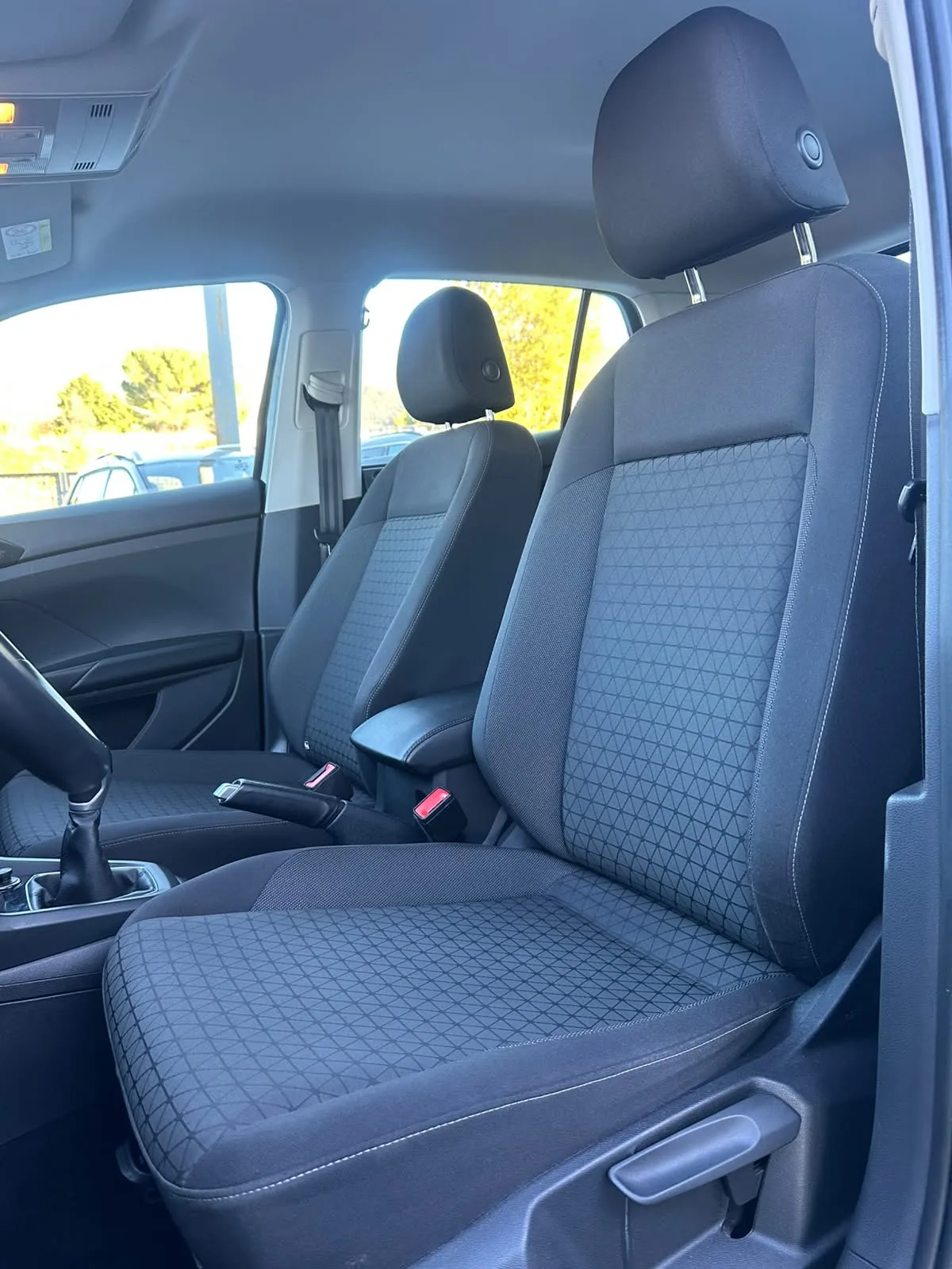 VOLKSWAGEN T-CROSS — foto 11