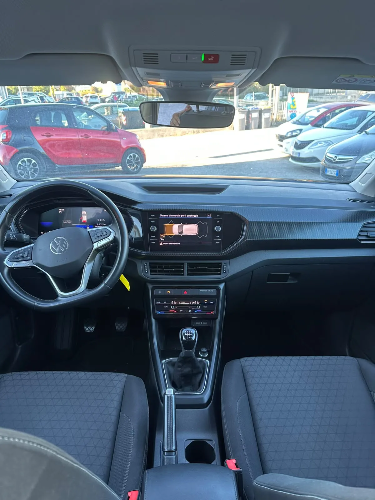 VOLKSWAGEN T-CROSS — foto 8