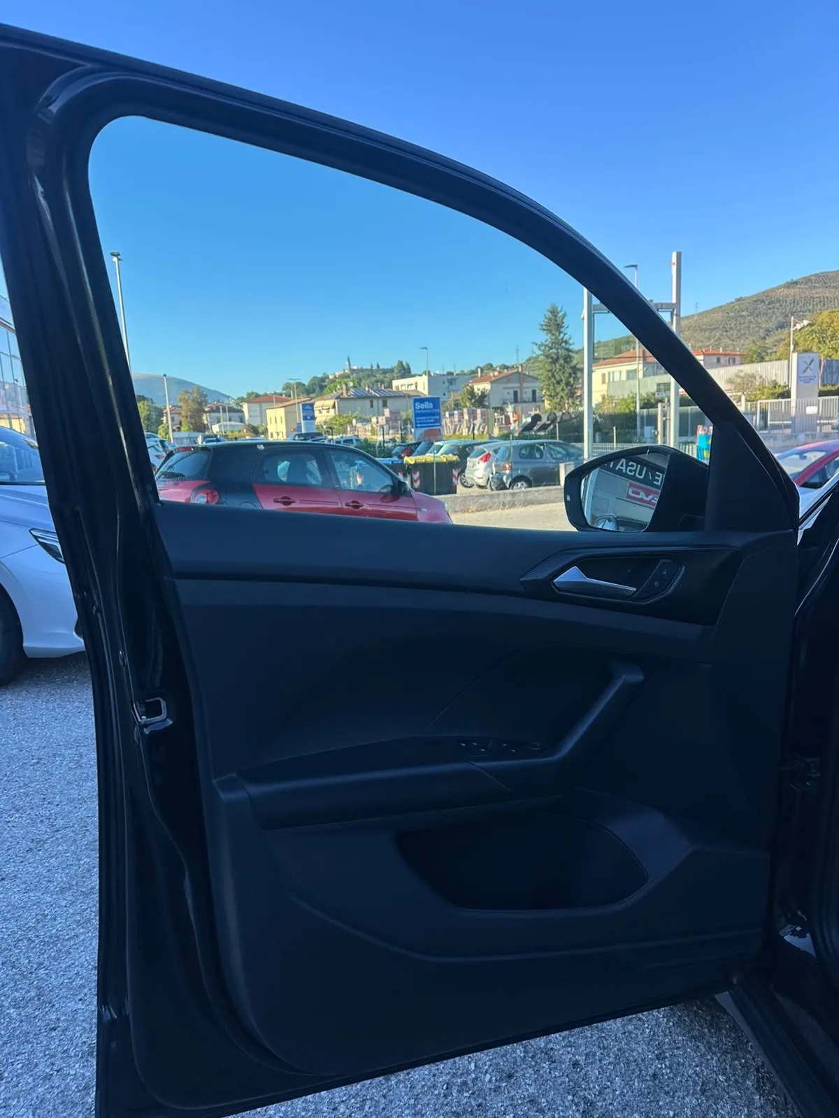 VOLKSWAGEN T-CROSS — foto 9