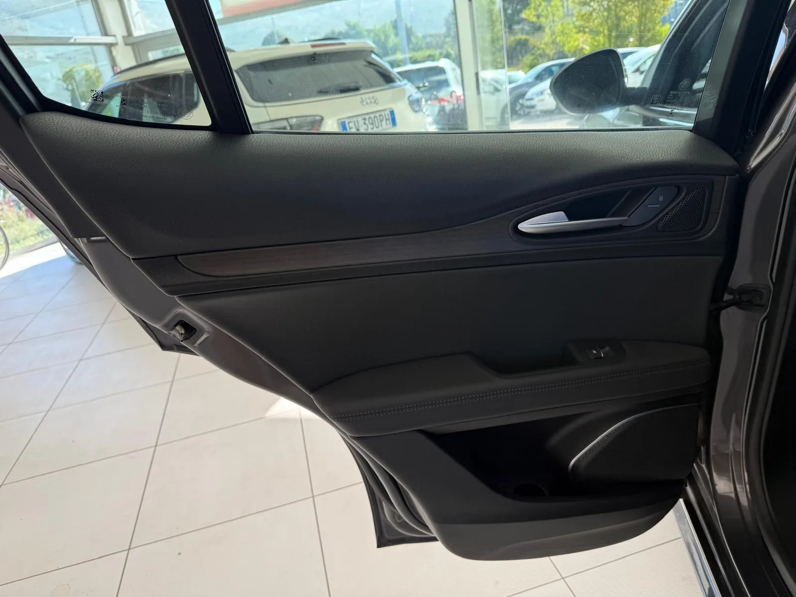 ALFA ROMEO STELVIO — foto 11