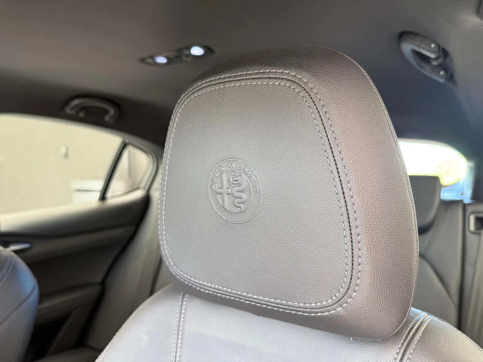 ALFA ROMEO STELVIO — foto 8