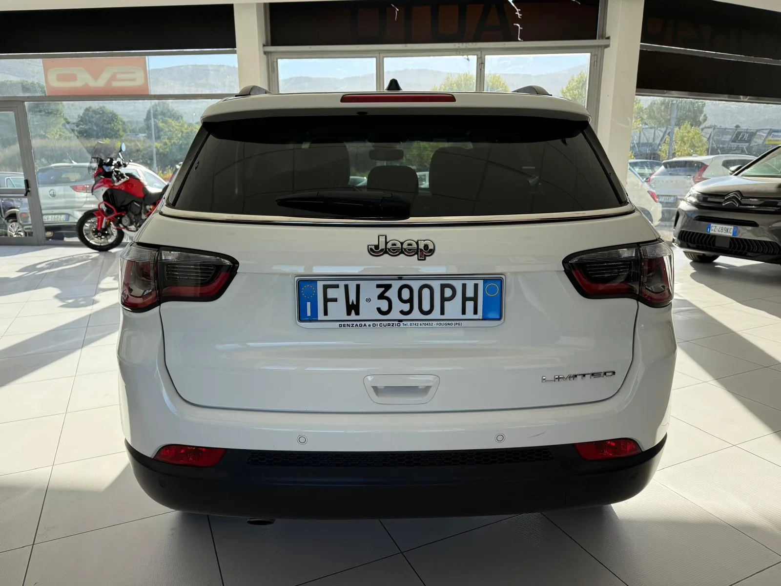 JEEP COMPASS 1.6 LIMITED — foto 4