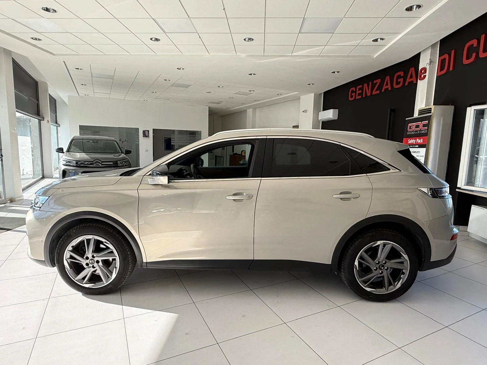 DS7 PRESTIGE — foto 2