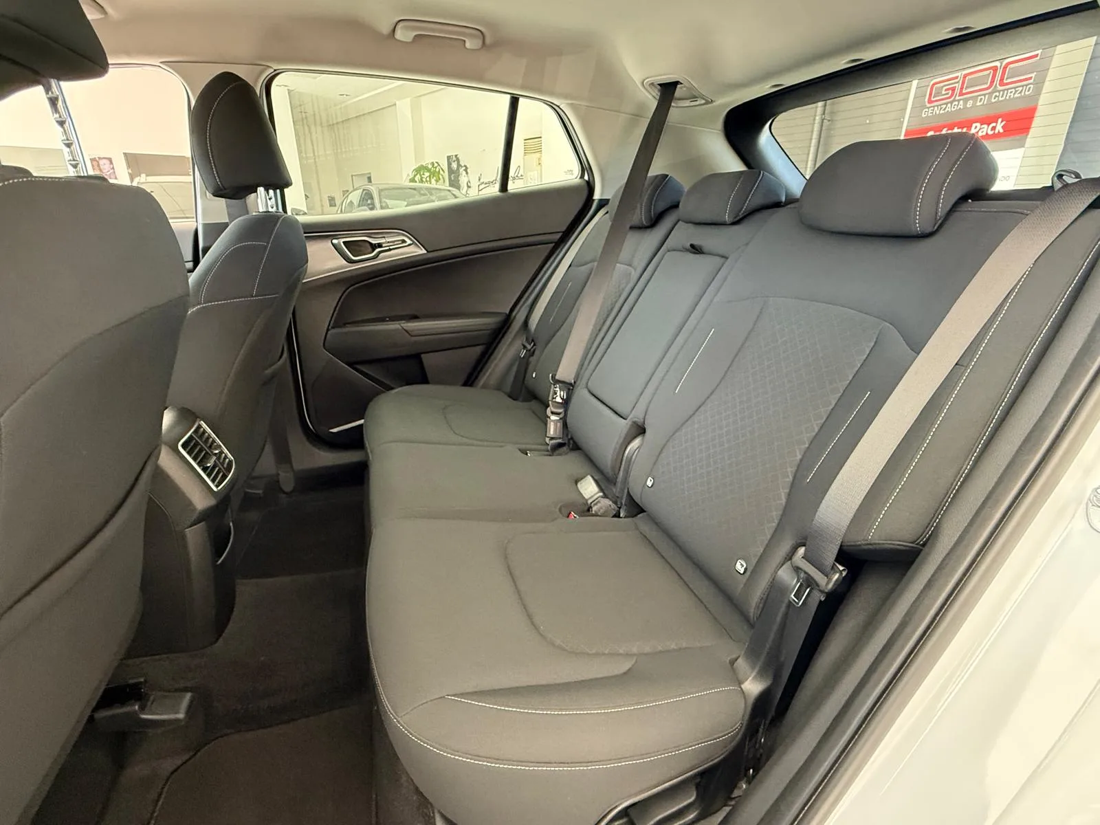 KIA SPORTAGE — foto 11