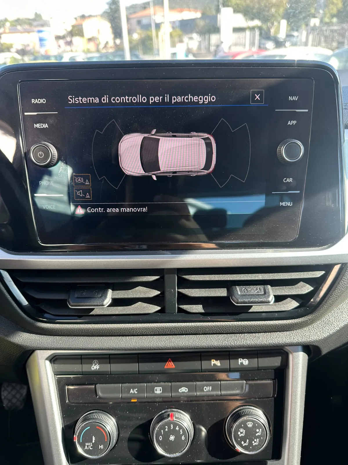 VOLKSWAGEN T-ROCK — foto 6