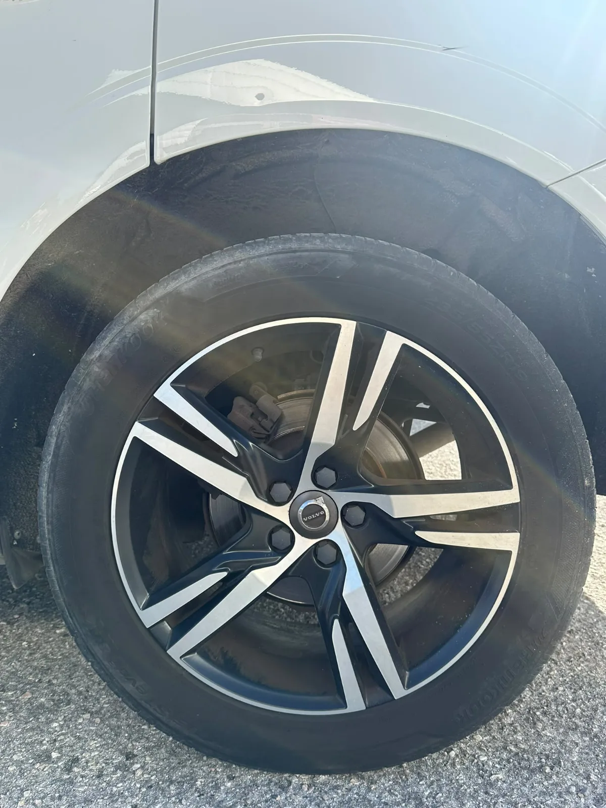 VOLVO XC60 — foto 10