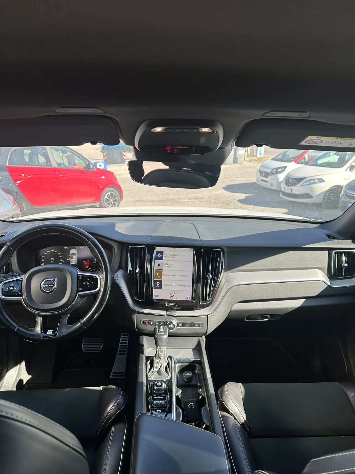 VOLVO XC60 — foto 7