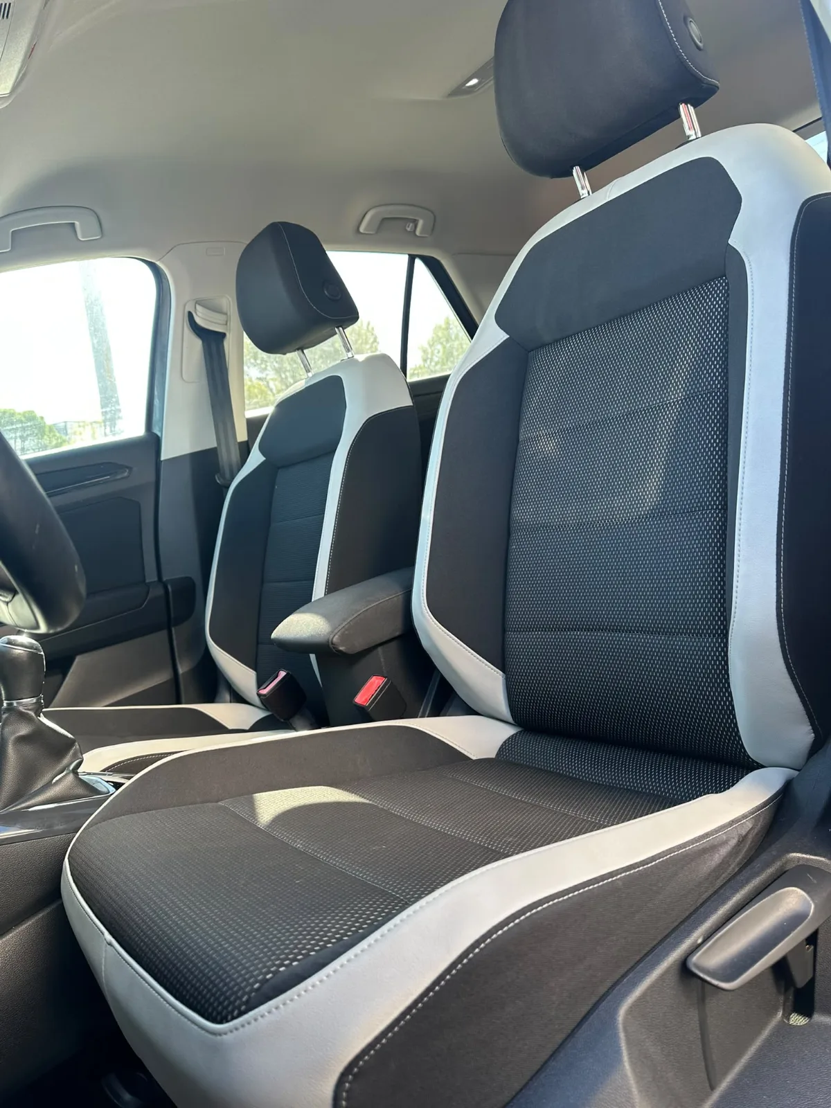 VOLKSWAGEN T-ROCK 1.6 — foto 9