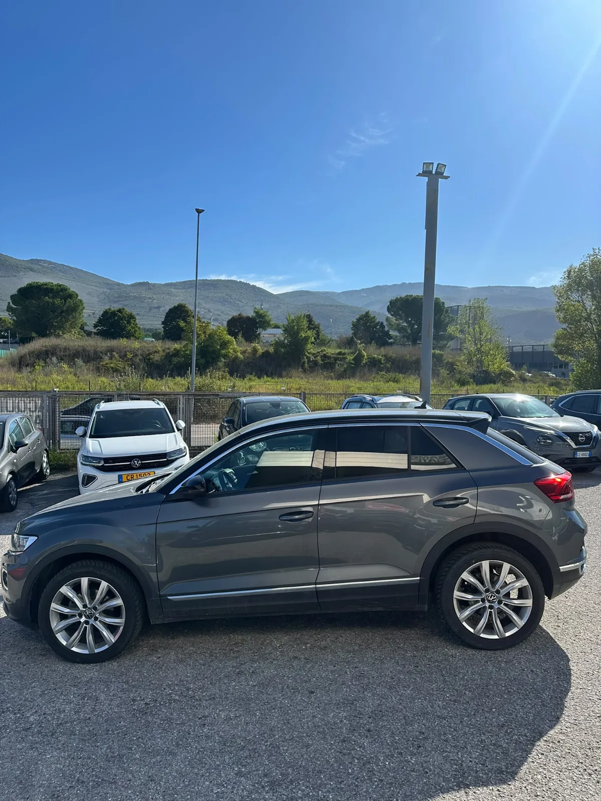VOLKSWAGEN T-ROCK 1.6 — foto 3