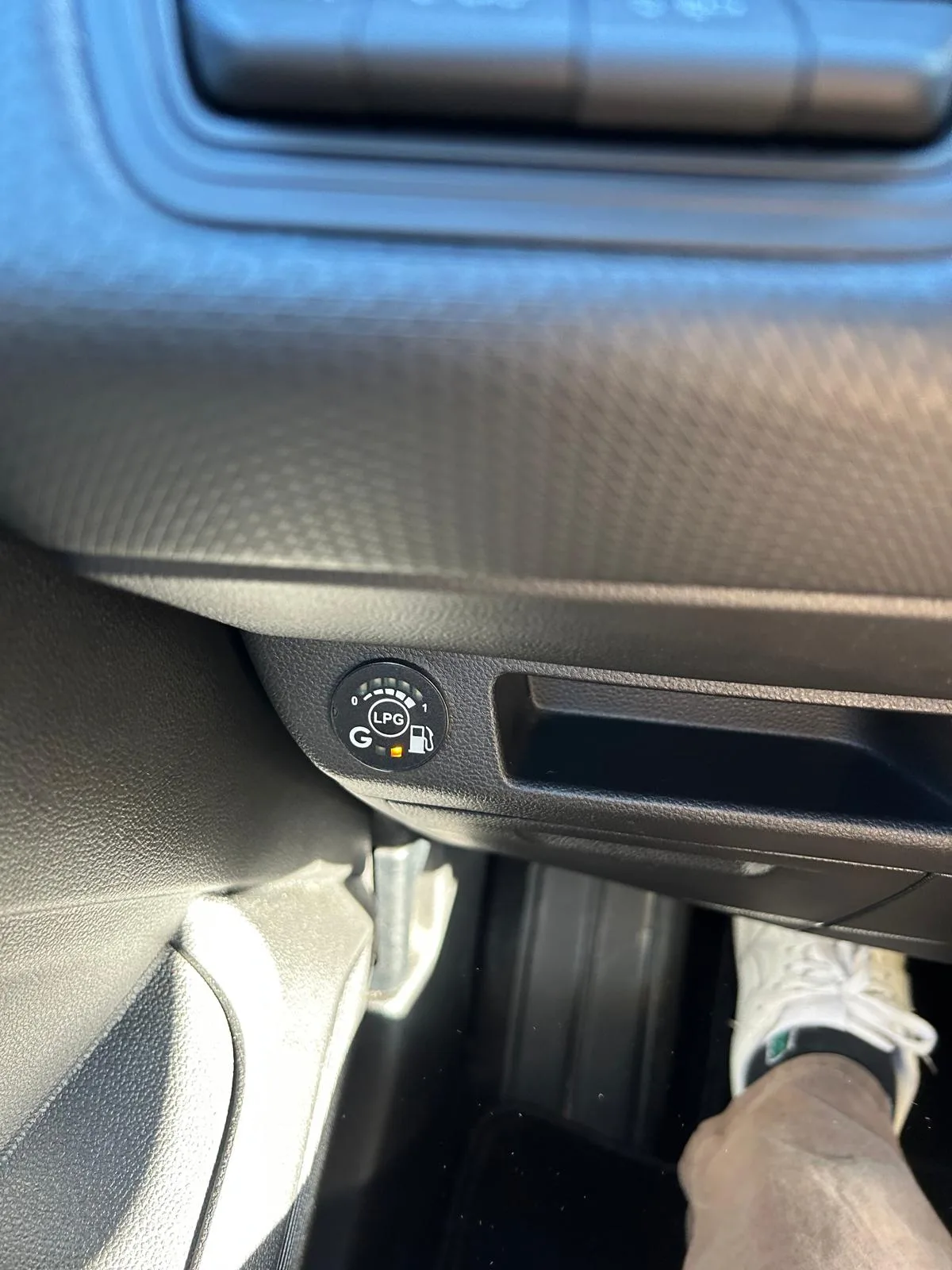 RENAULT CLIO GPL 5 PORTE — foto 14