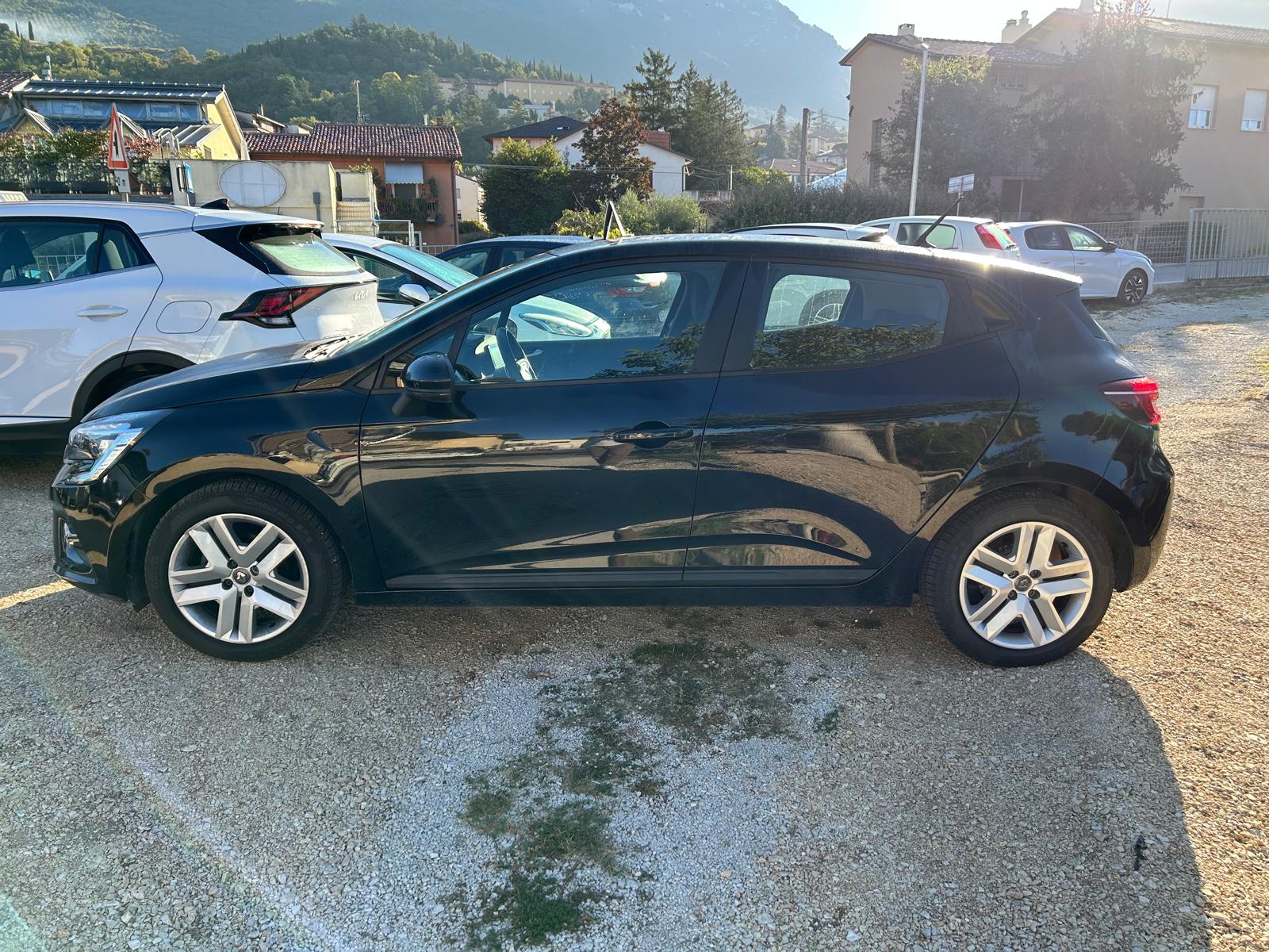 RENAULT CLIO GPL 5 PORTE — foto 2