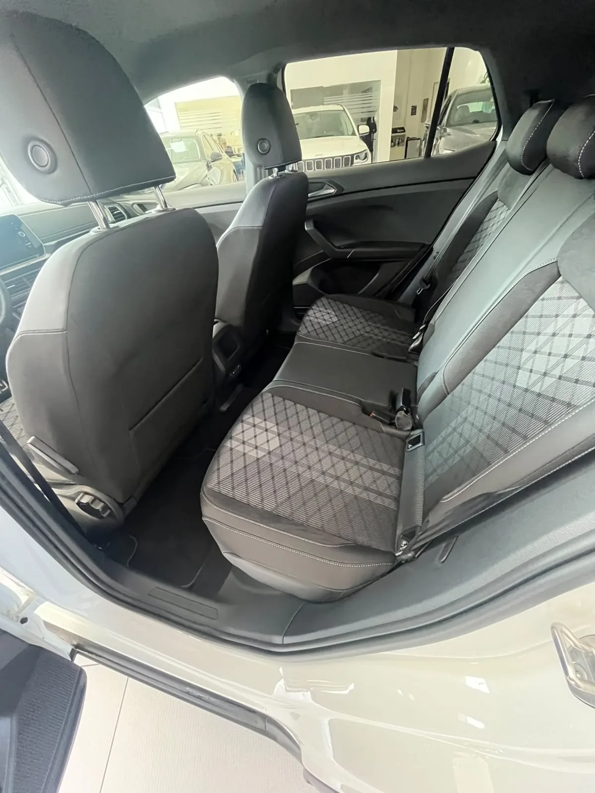 VOLKSWAGEN T-CROSS — foto 8