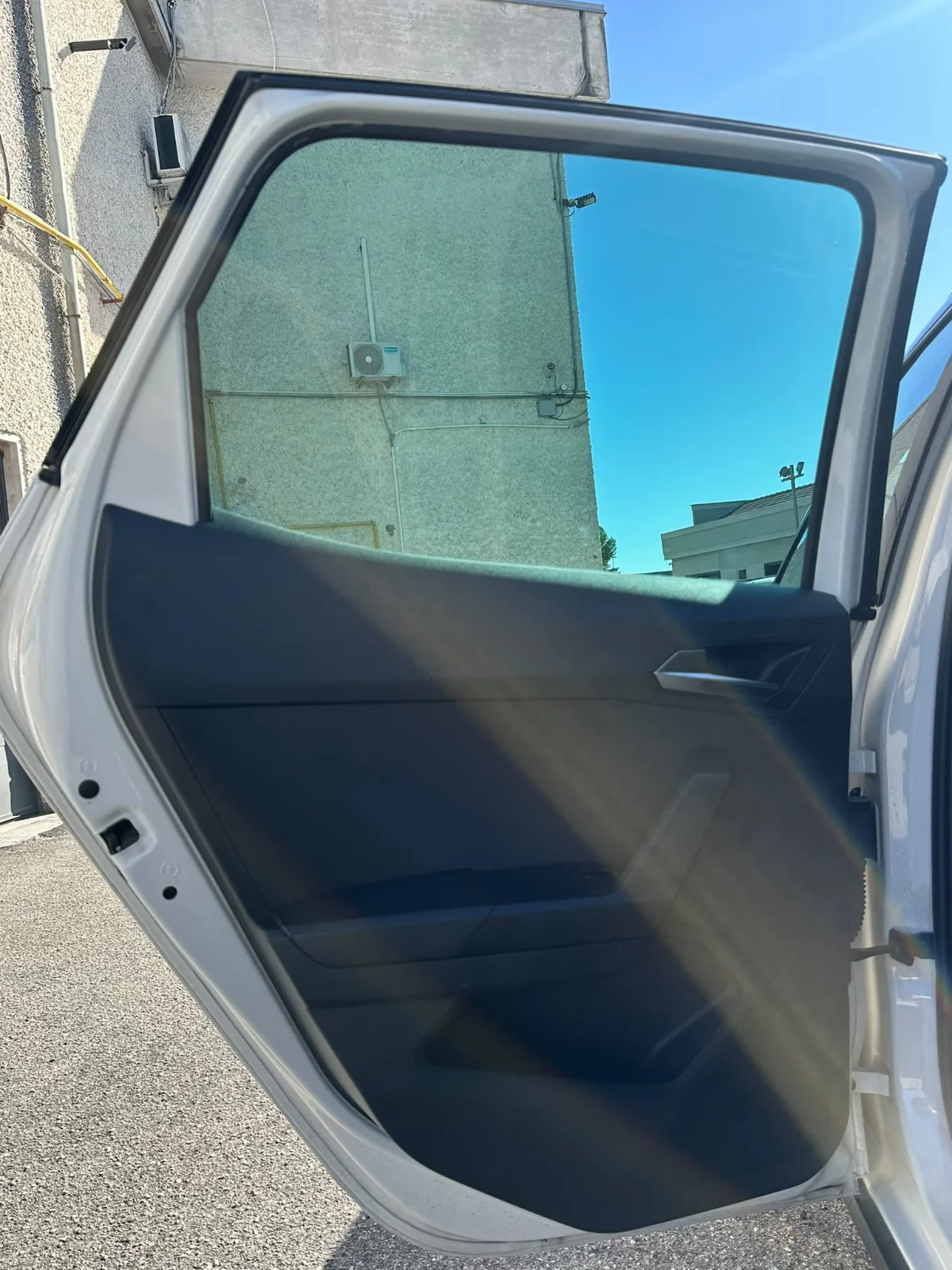 SEAT ARONA 1.0 — foto 11