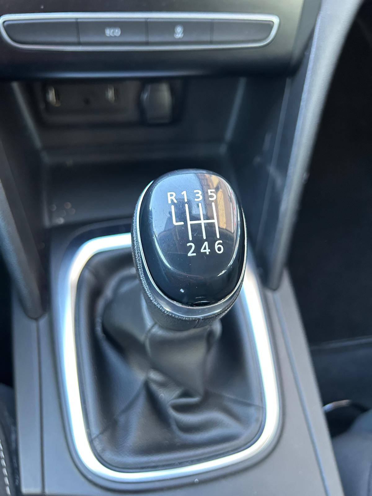 RENAULT MÉGANE 5P BERLINA 1.5 DCI 85KW BLUE BUSINESS — foto 15