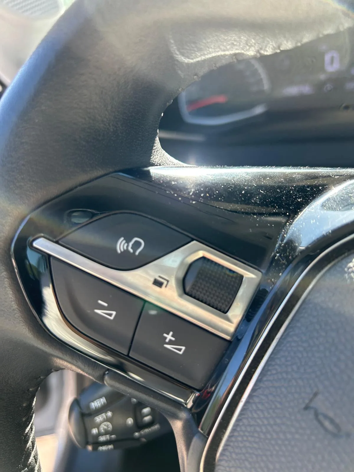 PEUGEOT 208 5P BERLINA ACTIVE BLUEHDI 100 S/S — foto 17