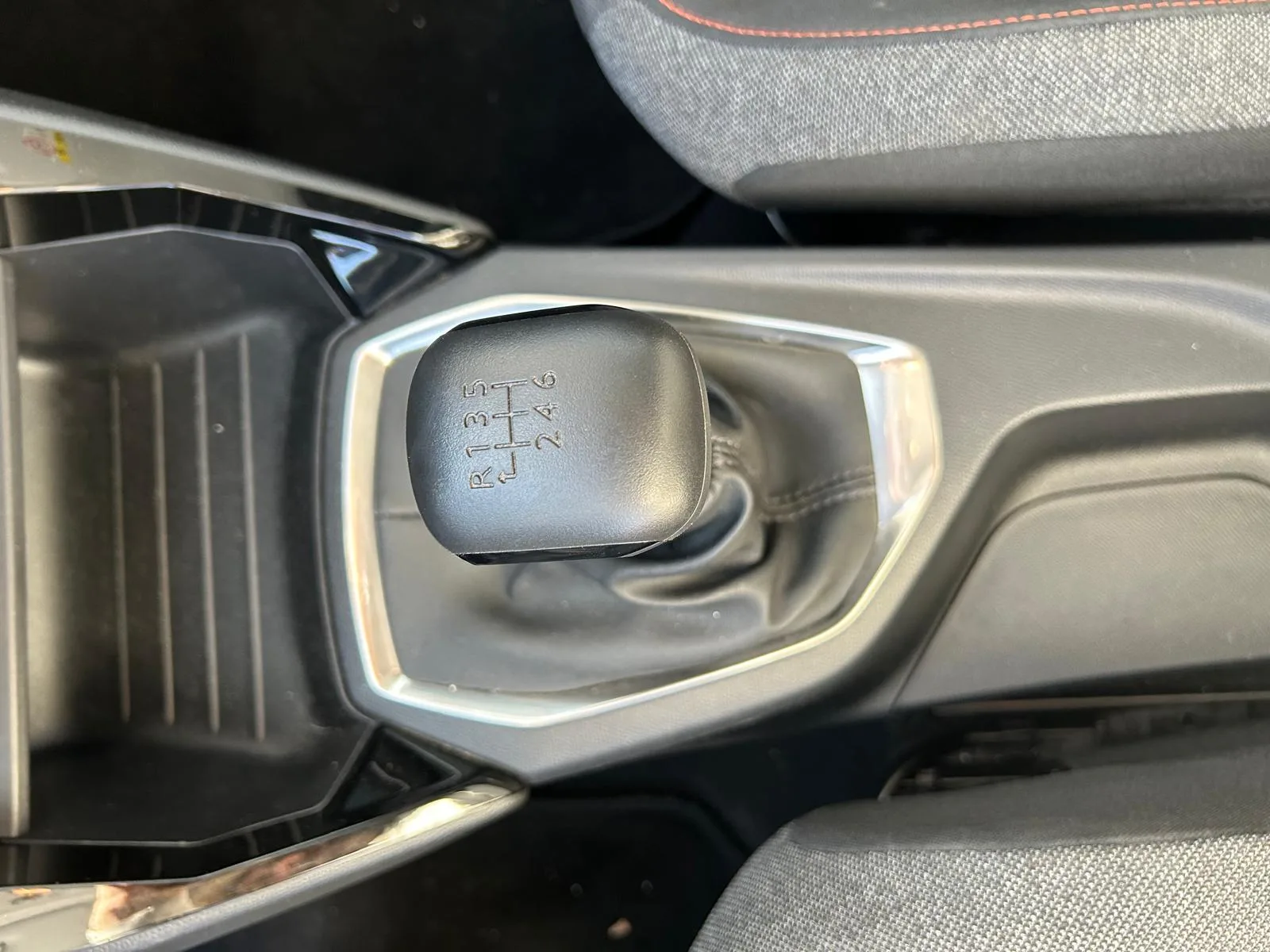 PEUGEOT 208 5P BERLINA ACTIVE BLUEHDI 100 S/S — foto 15