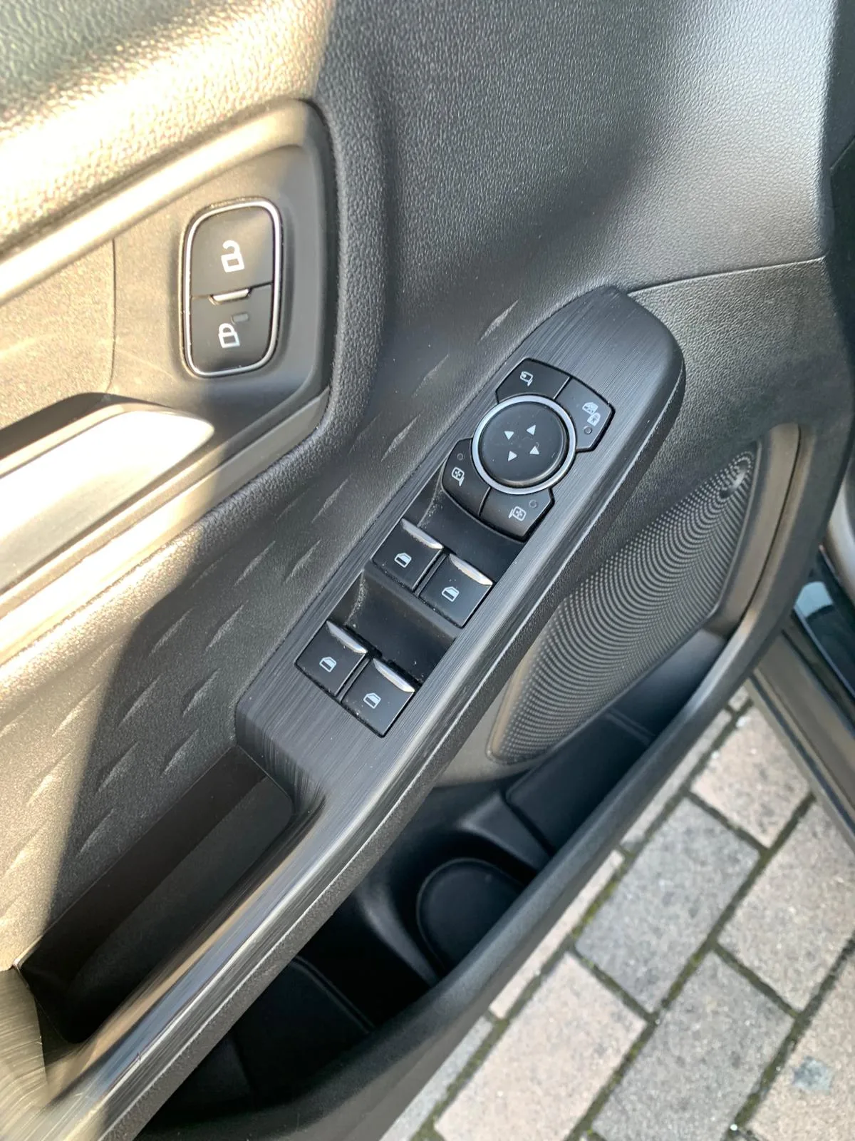 FORD KUGA 1.5 ECOBLUE 120CV 2WD TITANIUM — foto 8