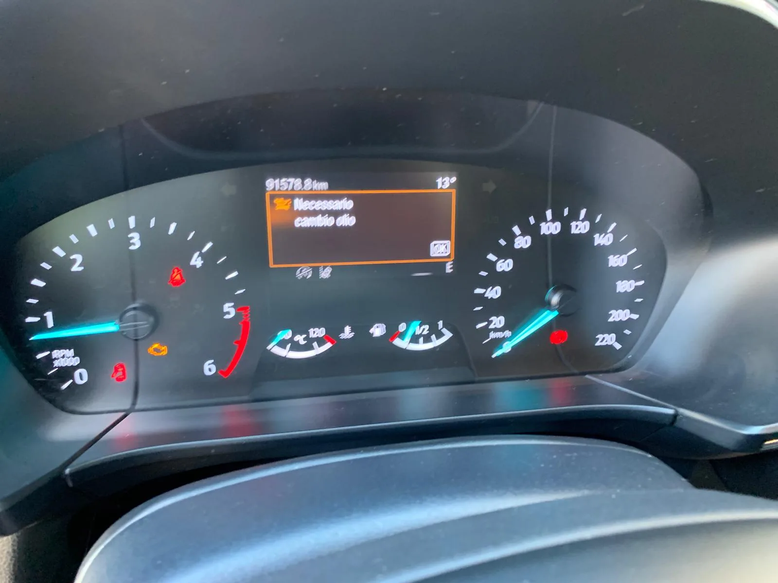 FORD KUGA 1.5 ECOBLUE 120CV 2WD TITANIUM — foto 7