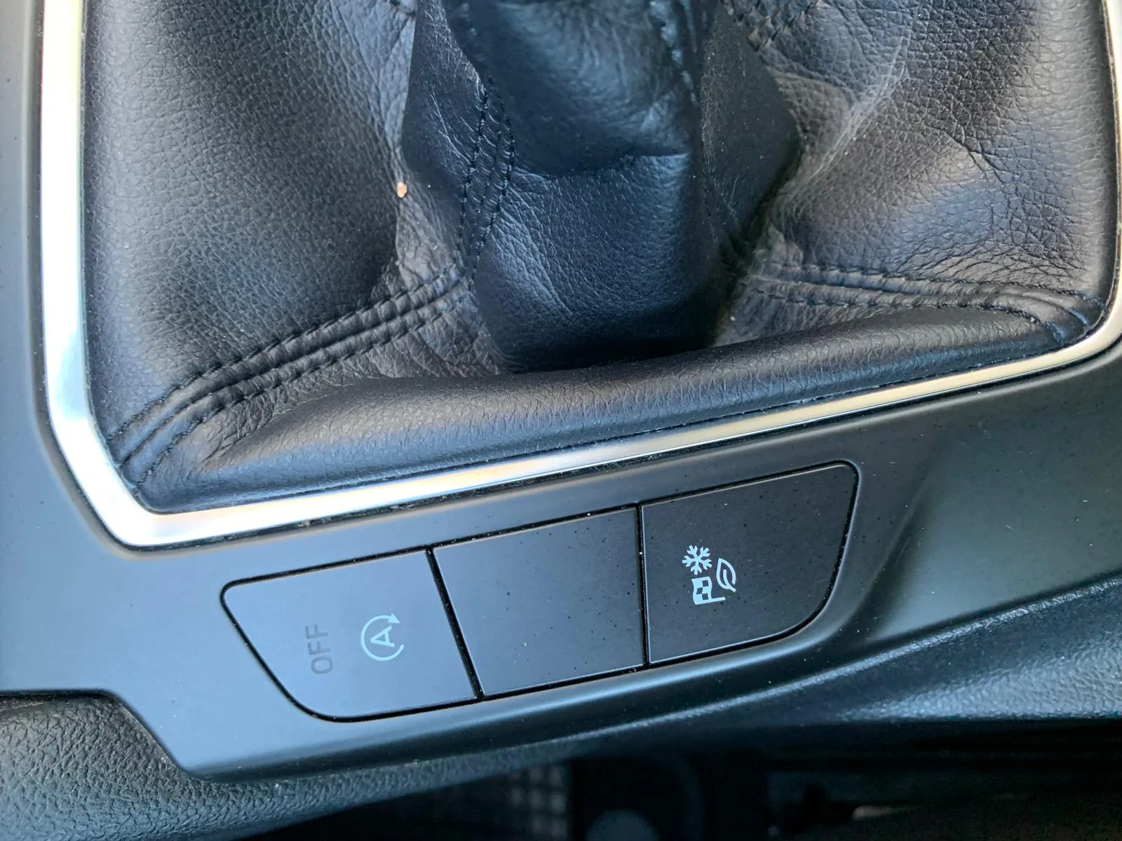 FORD KUGA 1.5 ECOBLUE 120CV 2WD TITANIUM — foto 15