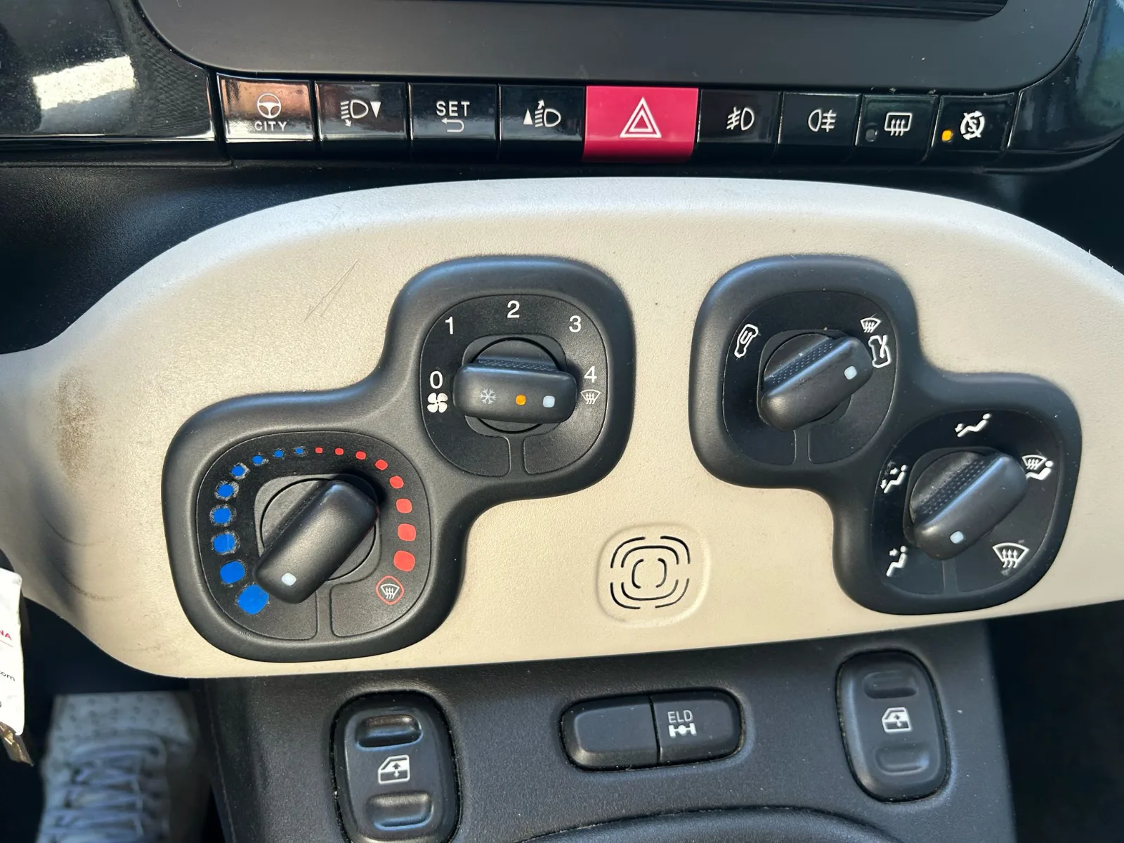 FIAT PANDA 1.3 MJET 75 CV — foto 11