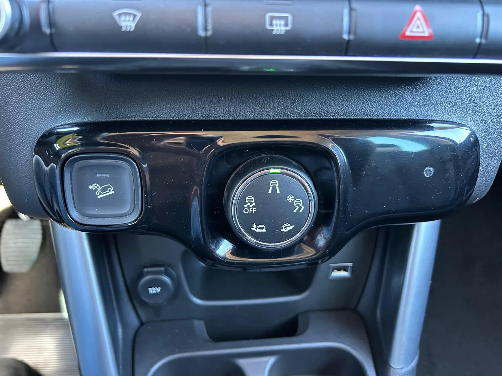 CITROEN C3 AIRCROSS BLUEHDI 100 SHINE — foto 14