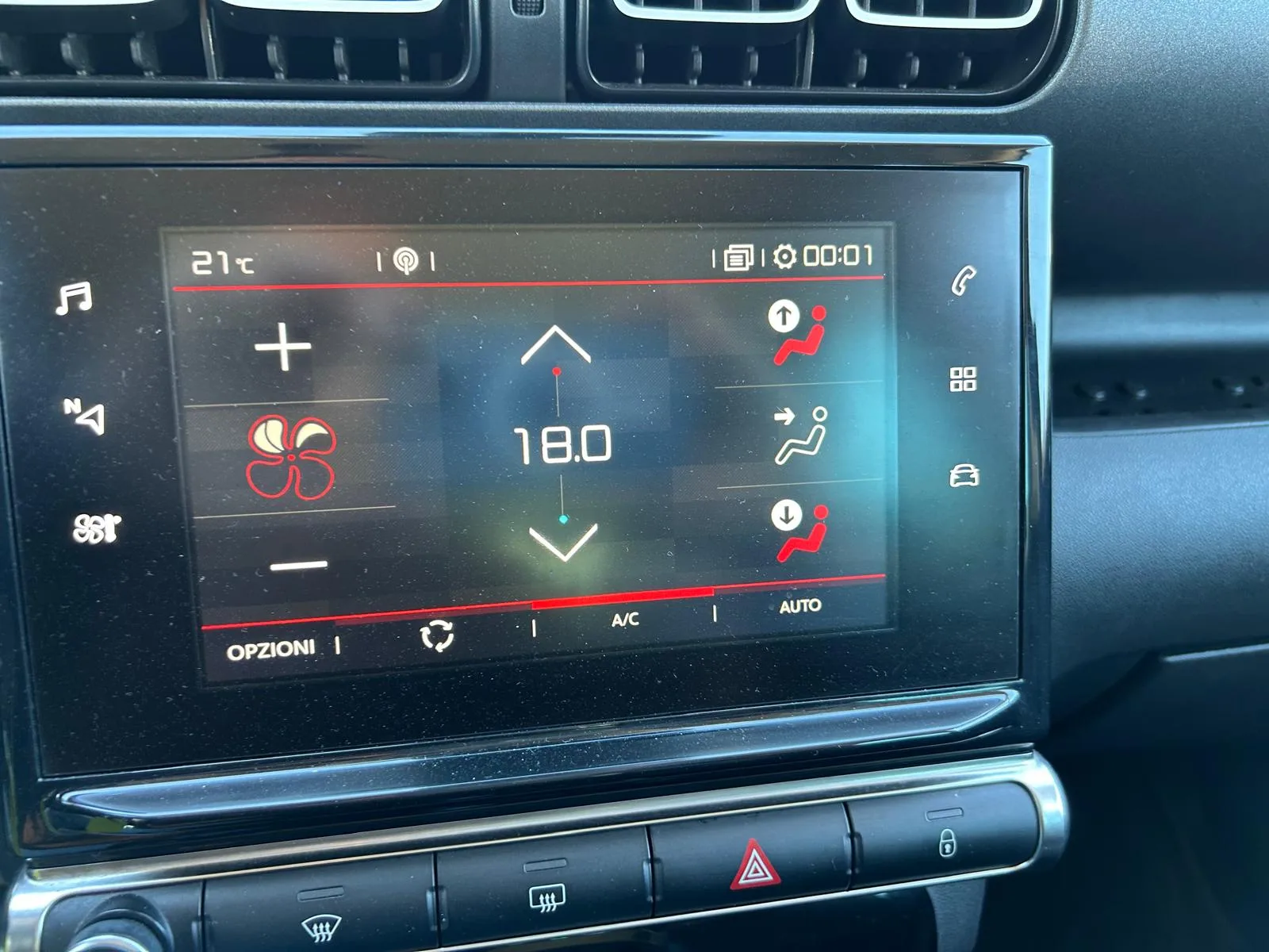 CITROEN C3 AIRCROSS BLUEHDI 100 SHINE — foto 9