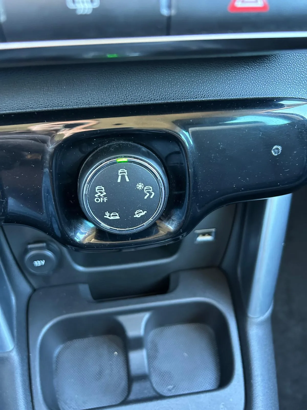 CITROEN C3 AIRCROSS BLUEHDI 100 SHINE — foto 15