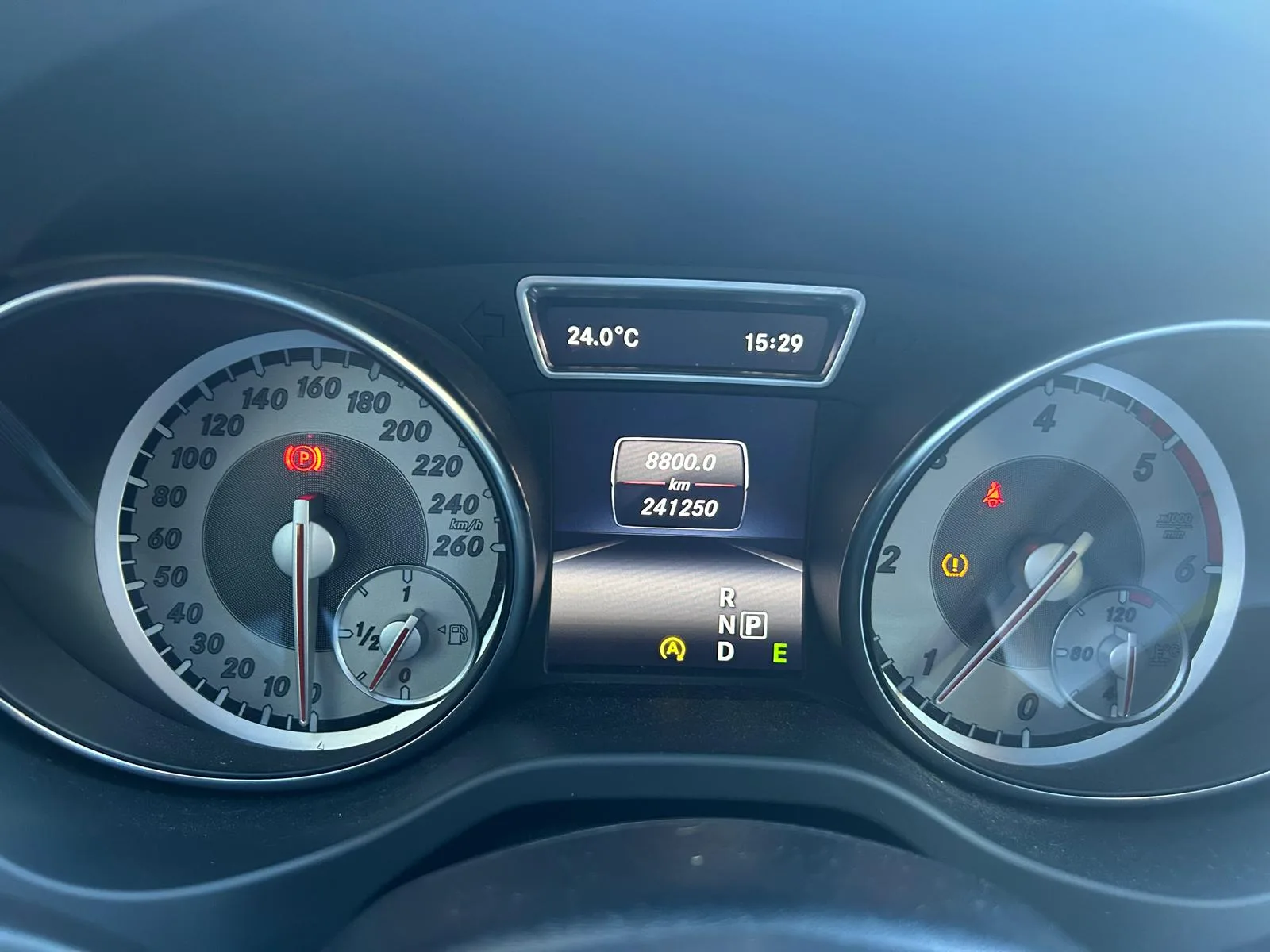 MERCEDES BENZ GLA 200 — foto 10