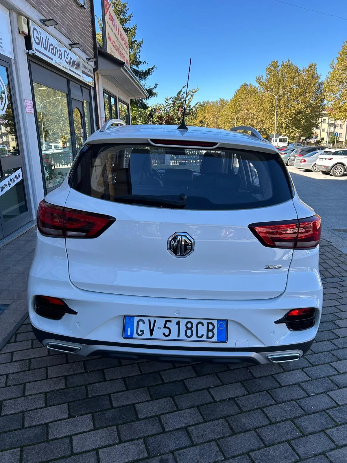 MG ZS 1.5 BENZINA LUXORY — foto 3