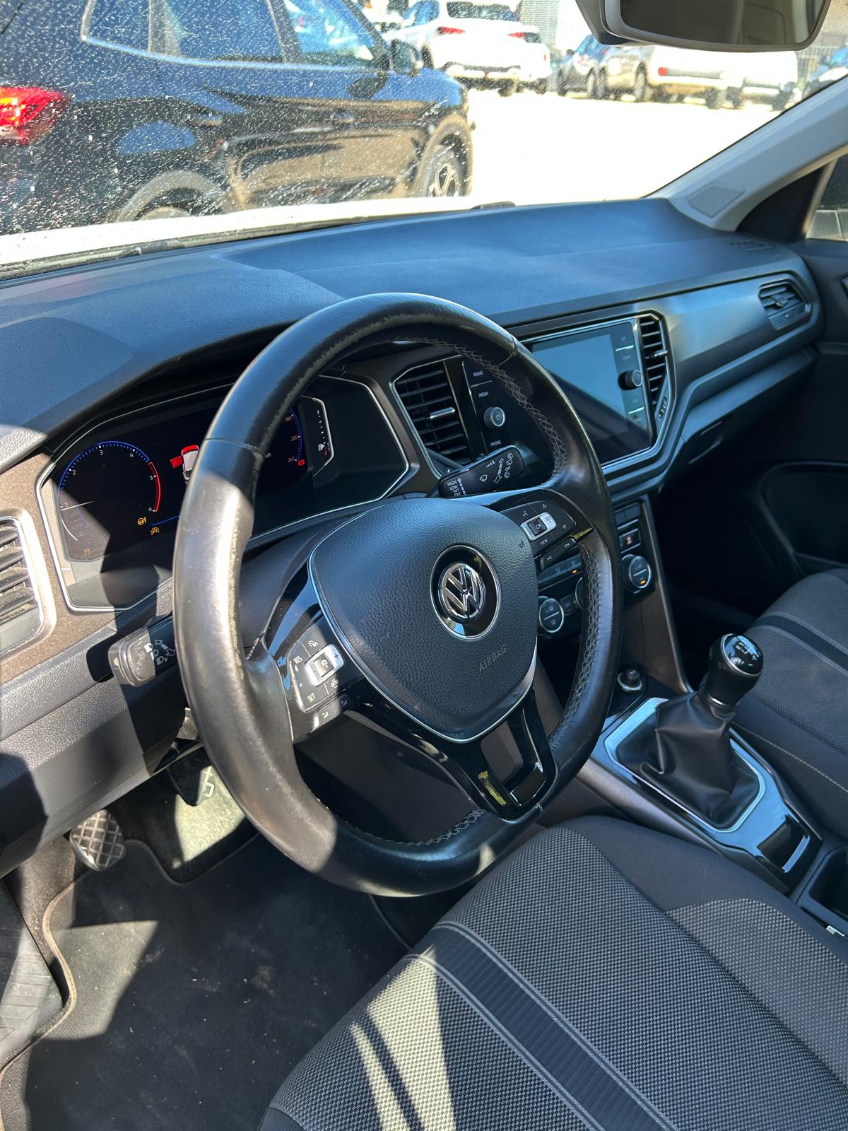 VOLKSWAGEN T-ROC 1.6 TDS — foto 8