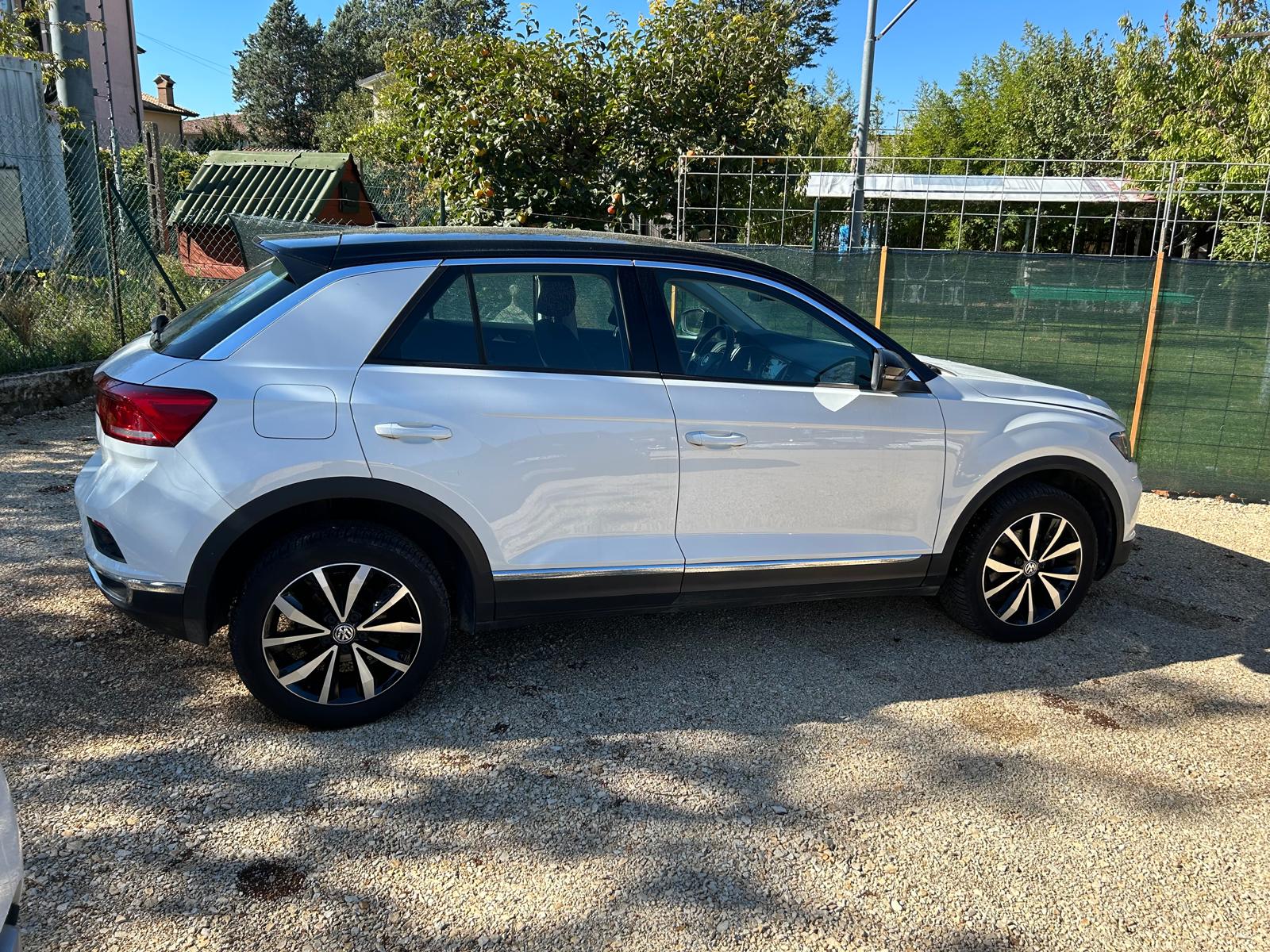 VOLKSWAGEN T-ROC 1.6 TDS — foto 3