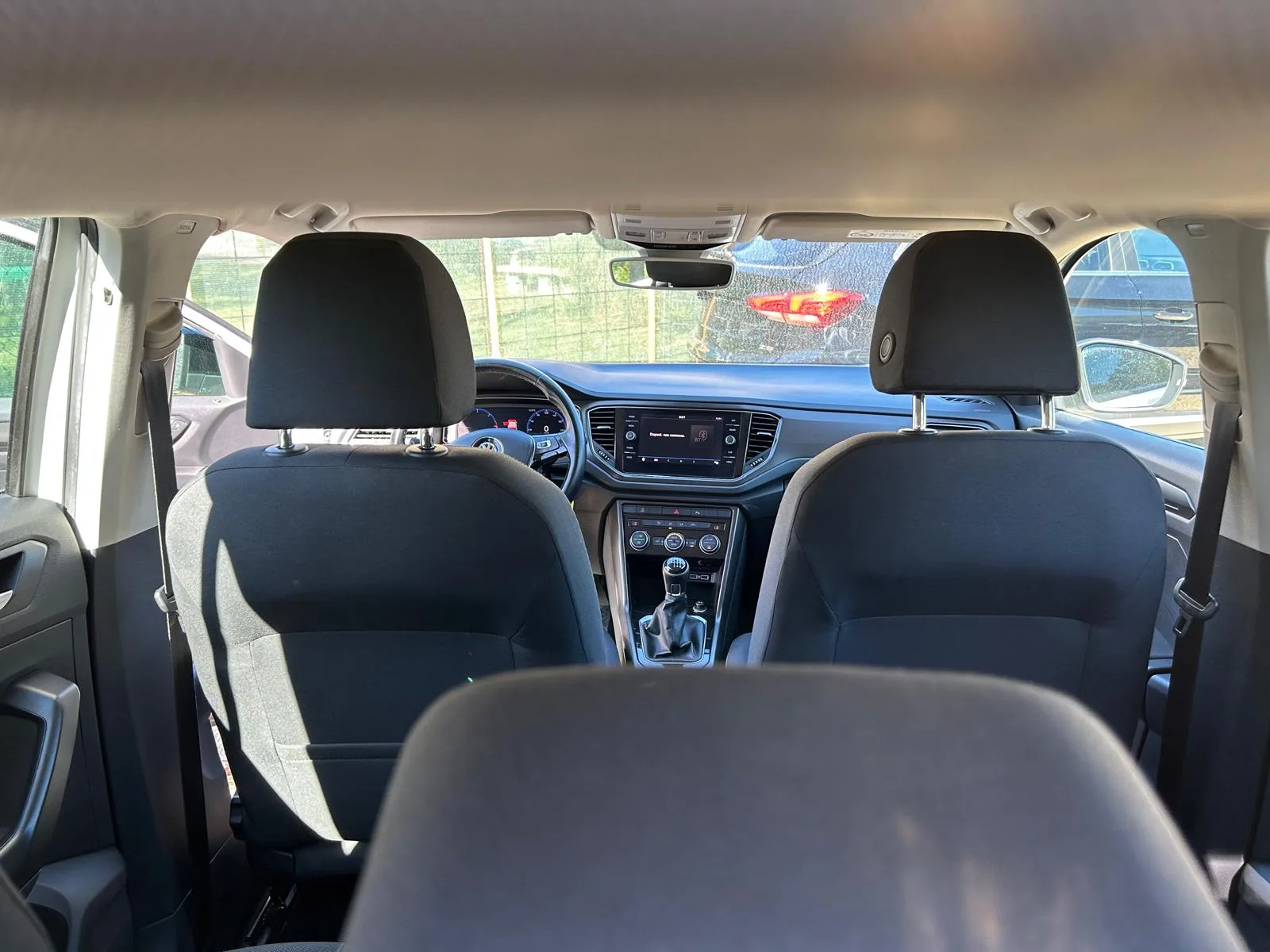 VOLKSWAGEN T-ROC 1.6 TDS — foto 17