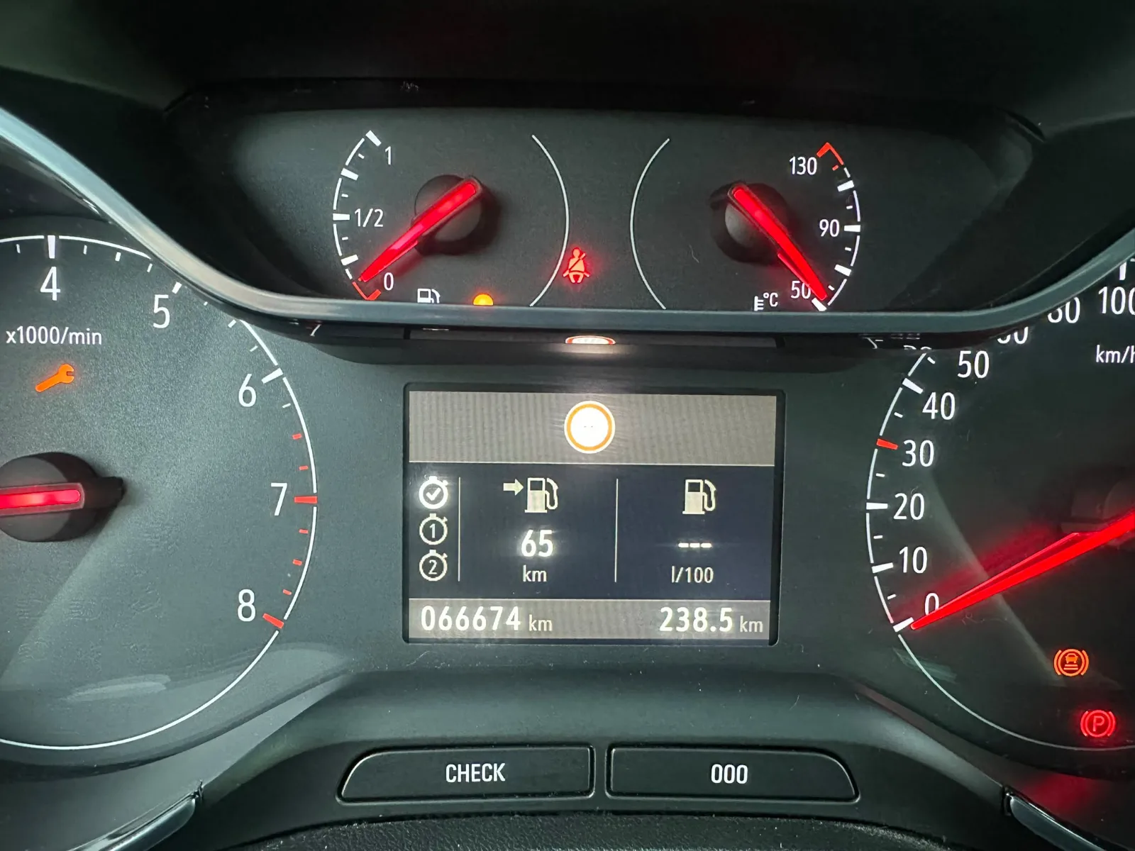 OPEL CEOSSLAND — foto 5